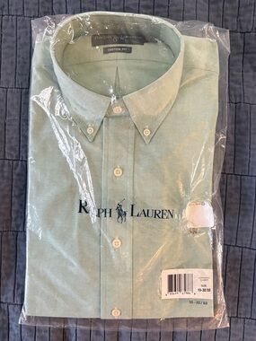 NWT Ralph Lauren Men’s Sea foam Green Button-Down Shirt Size 32/33